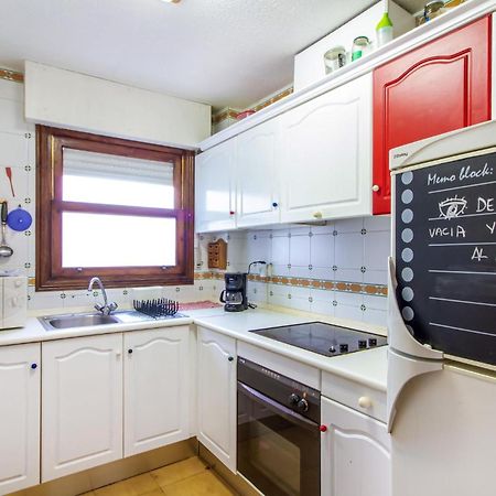 Lovely Home In Santa Pola With Kitchen Extérieur photo