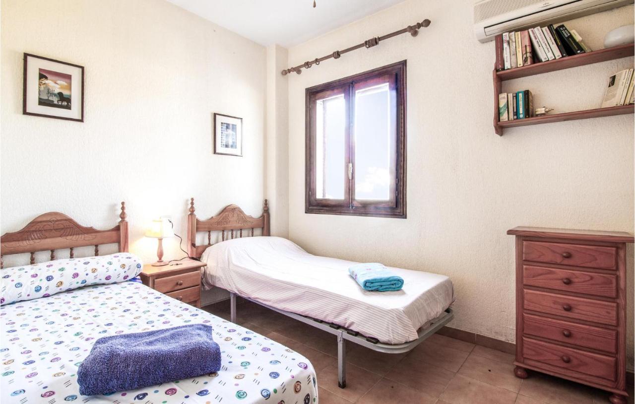 Lovely Home In Santa Pola With Kitchen Extérieur photo