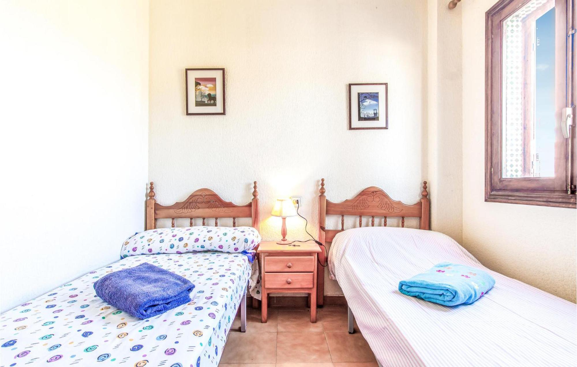 Lovely Home In Santa Pola With Kitchen Extérieur photo