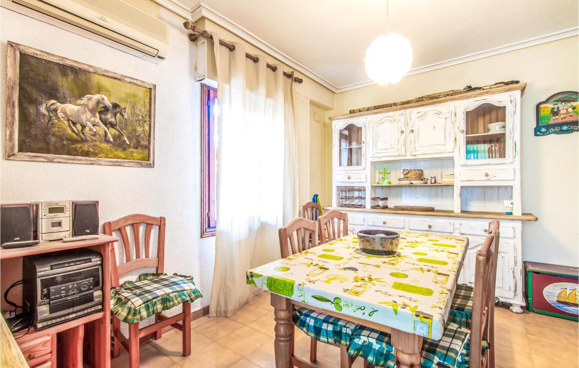 Lovely Home In Santa Pola With Kitchen Extérieur photo